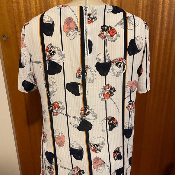 🌸Artsy Flower stripe Top Daniel Rainn for spring, navy, pink, white - Picture 4 of 6